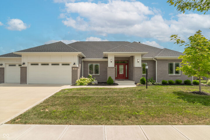 921 Justine Circle E  Indianapolis IN 46234 photo