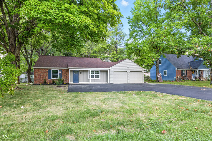 Property Photo: 728 E Main Street IN 46032