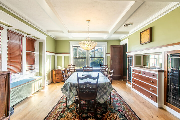 Property Photo:  2915 Washington Ave  WI 53405 