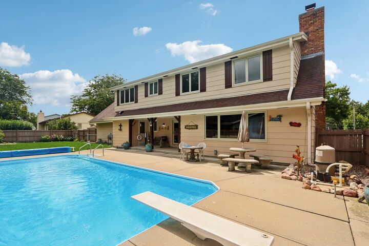 503 S Comanche Ln  Waukesha WI 53188 photo