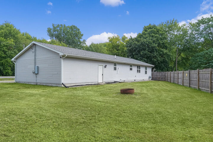 Property Photo: 820 Emory Street MI 49329