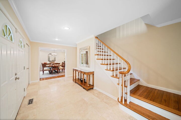 Property Photo:  1020 McCormick Drive  IL 60045 