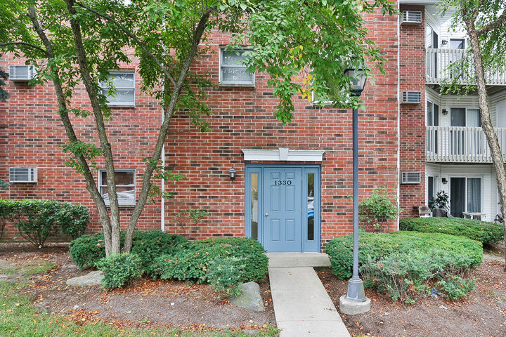 Property Photo: 1330 Cunat Court 1B IL 60156