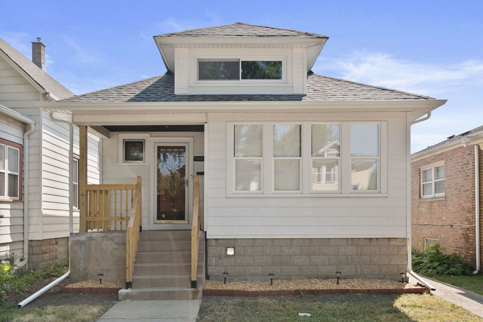 Property Photo:  10037 S State Street  IL 60628 