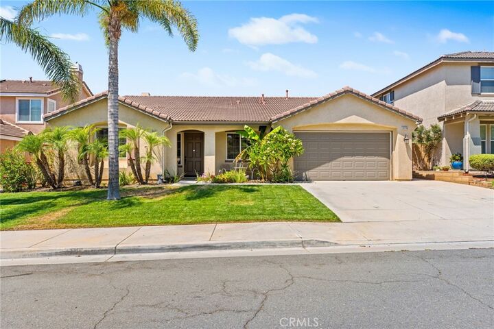 Property Photo:  31719 Middlebrook Lane  CA 92584 