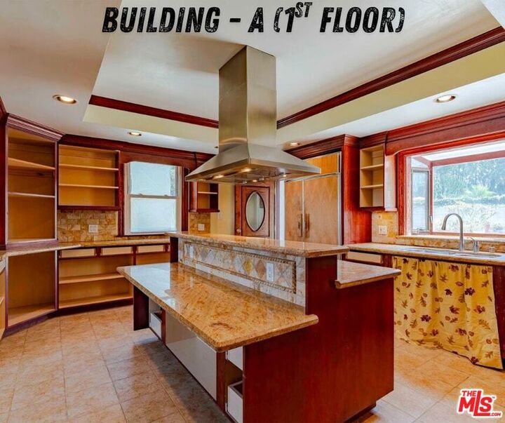 Property Photo: 5706 Pioneer Boulevard CA 90606