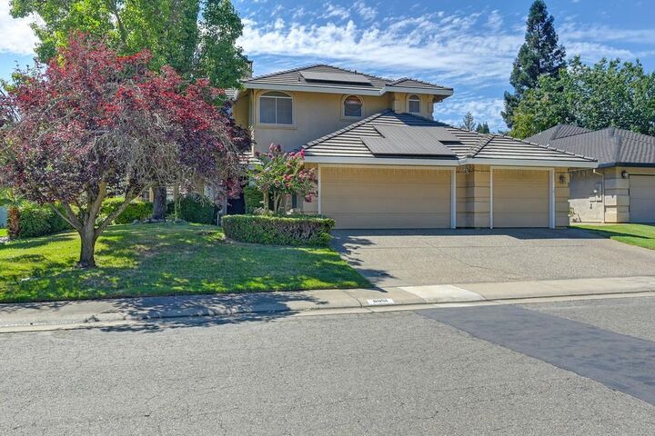 Property Photo:  6051 Kenneth Oak Way  CA 95628 