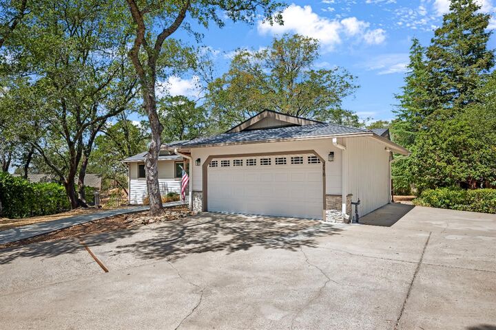 Property Photo: 2578 King Edward Court CA 95762
