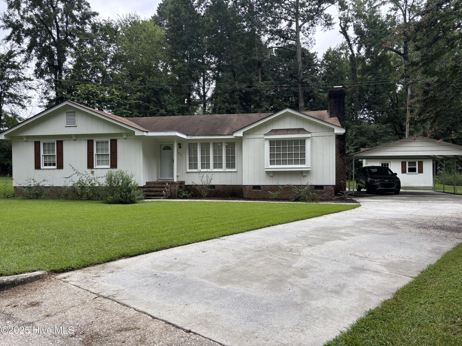 Property Photo:  101 Rock Creek Court  NC 27804 