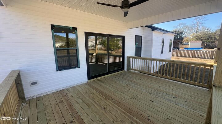 Property Photo:  111 Camelot Drive  NC 28445 