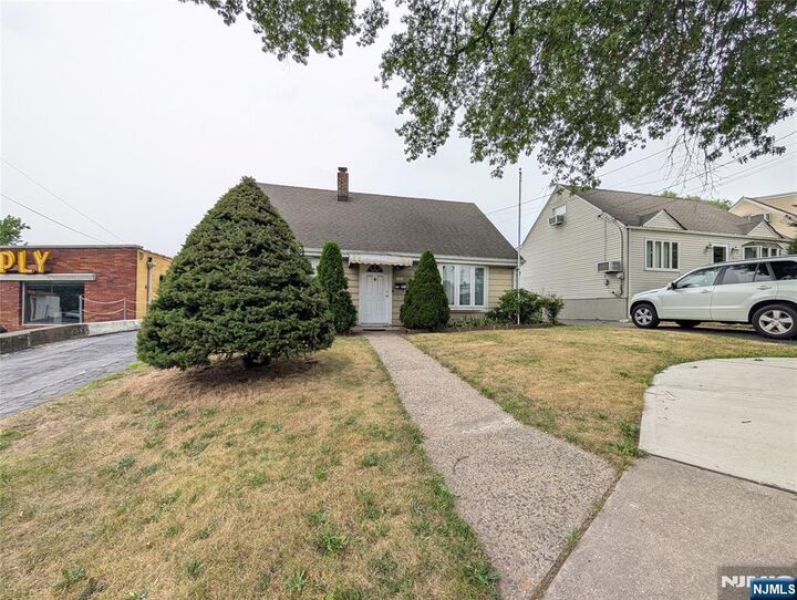 Property Photo:  307 Jauncey Avenue  NJ 07071 