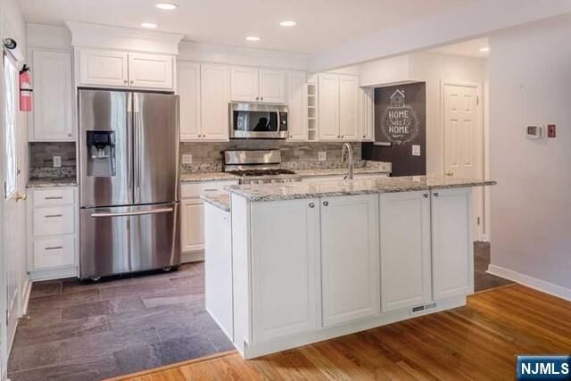 Property Photo:  61 Rose Street  NJ 07626 