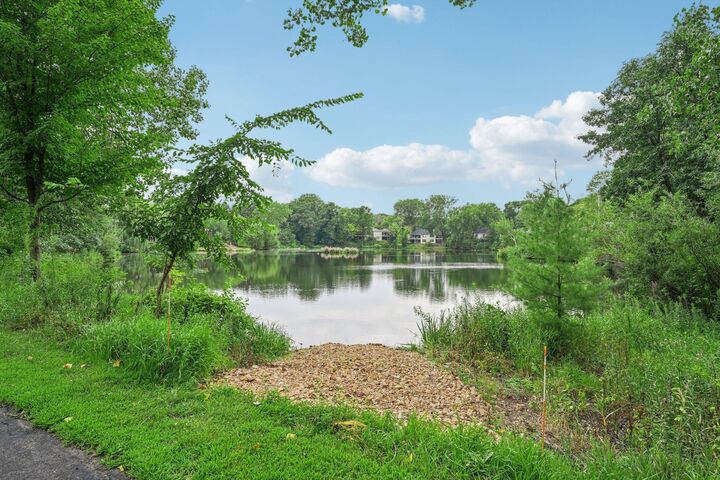 Property Photo:  4730 Regents Walk  MN 55331 