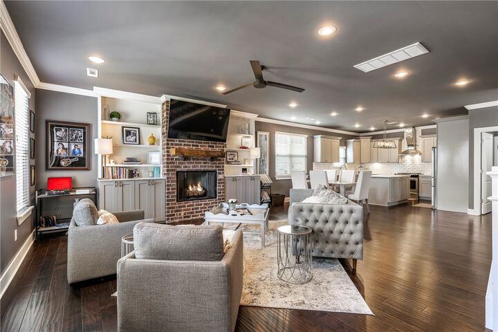 Property Photo:  6515 W Pleasant  AR 72758 