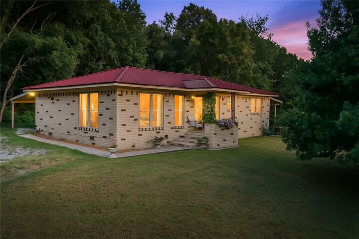 451 W Horn Street  Fayetteville AR 72701 photo