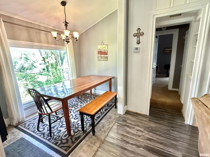 Property Photo:  611 S Broadway Street  IL 62644 