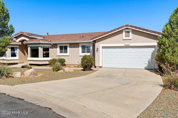 Property Photo: 1550 Neoga Circle AZ 86327