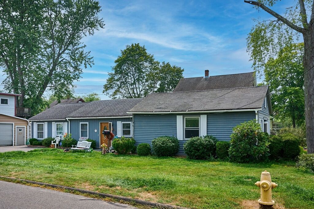 Property Photo: 311 Chapman St MA 01301