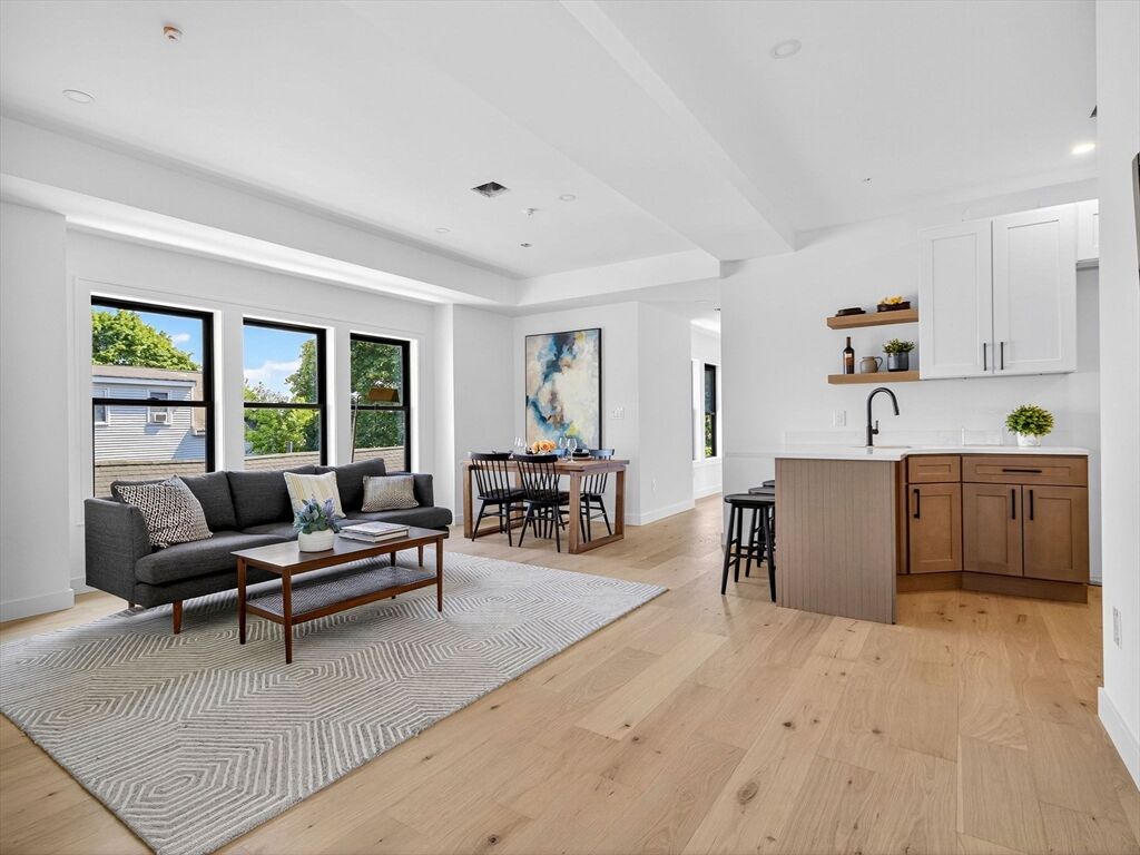 Property Photo:  34 Fiske Ave C  MA 02145 