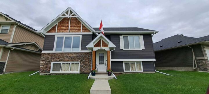 Property Photo:  215 George Street SW  AB T0L 2A0