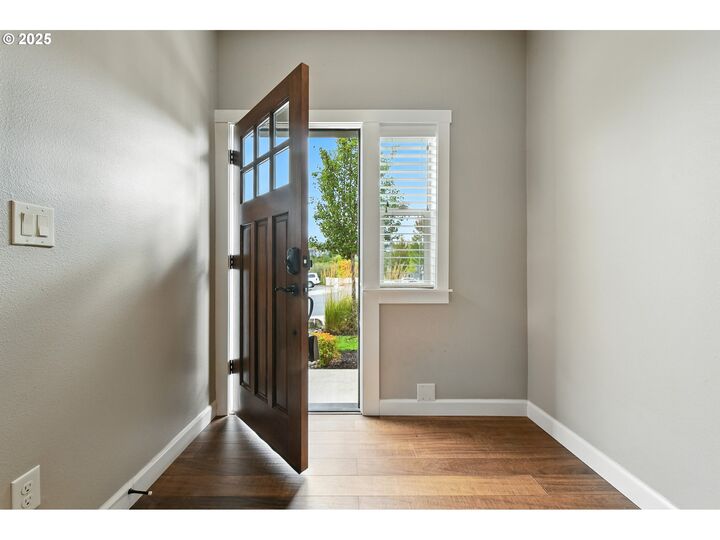 Property Photo:  1915 NW Sage St  WA 98607 