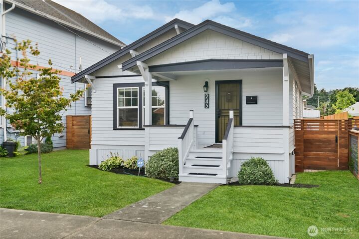 Property Photo:  245  Wells Avenue N  WA 98057 