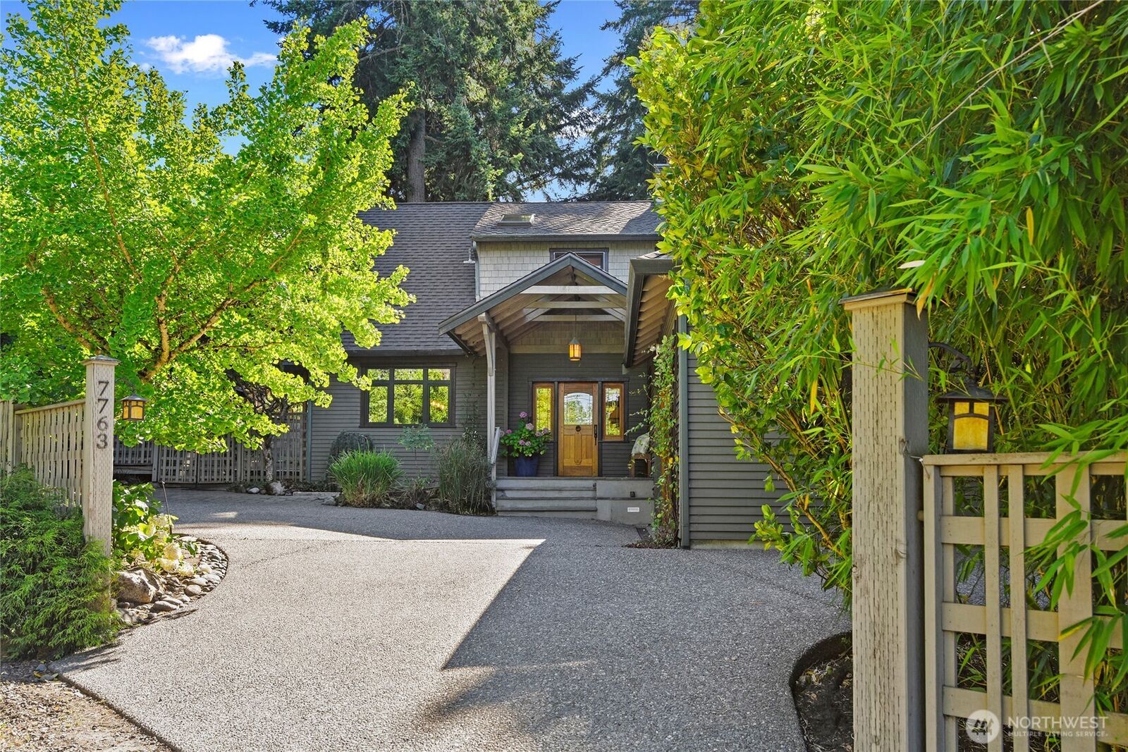Property Photo:  7763  Hansen Road NE  WA 98110 