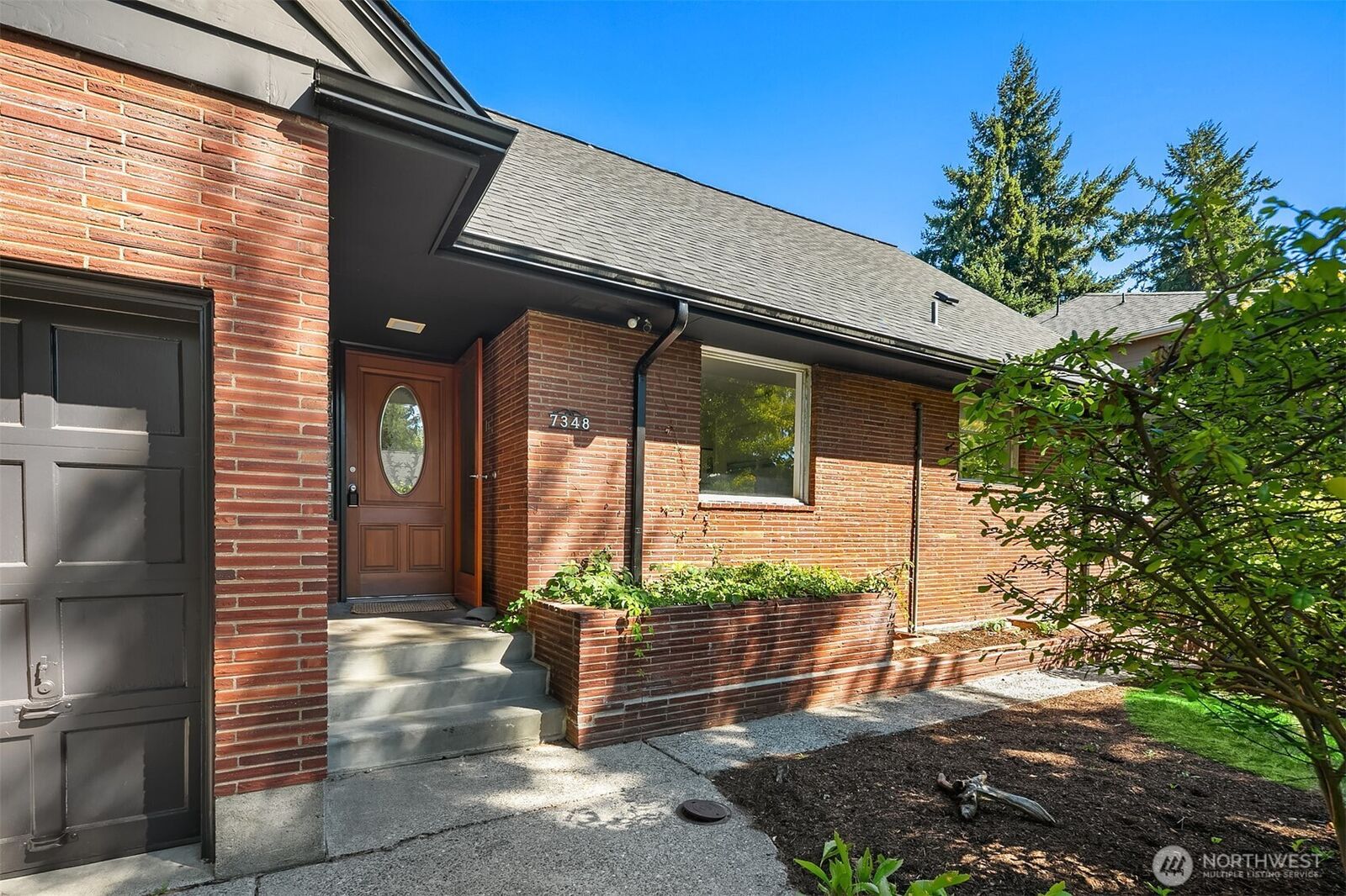 Property Photo:  7348  55th Avenue NE  WA 98115 