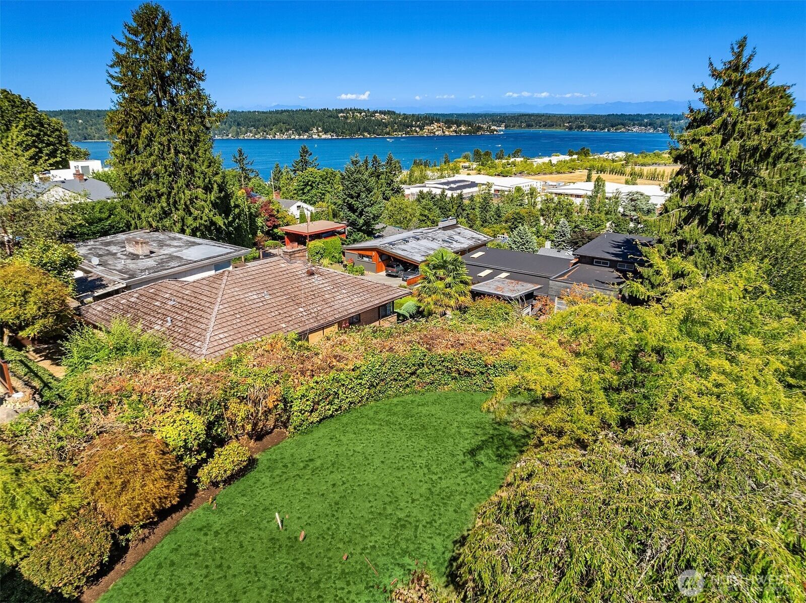 Property Photo:  7348  55th Avenue NE  WA 98115 