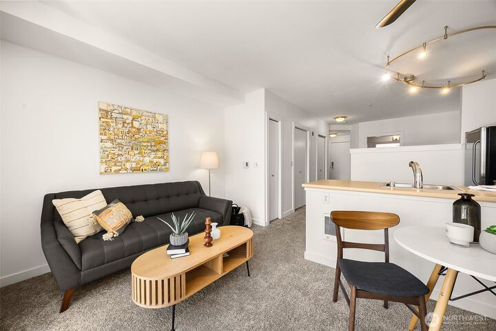 Property Photo:  1410 E Pine Street W326  WA 98122 