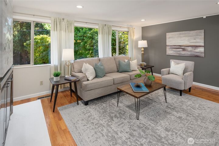 Property Photo:  12634 SE 30th Street  WA 98005 