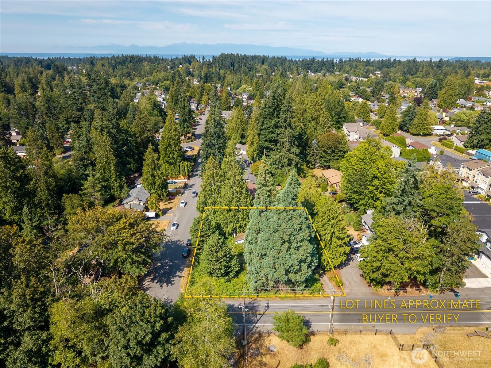 Property Photo: 15304 44th Avenue W WA 98087