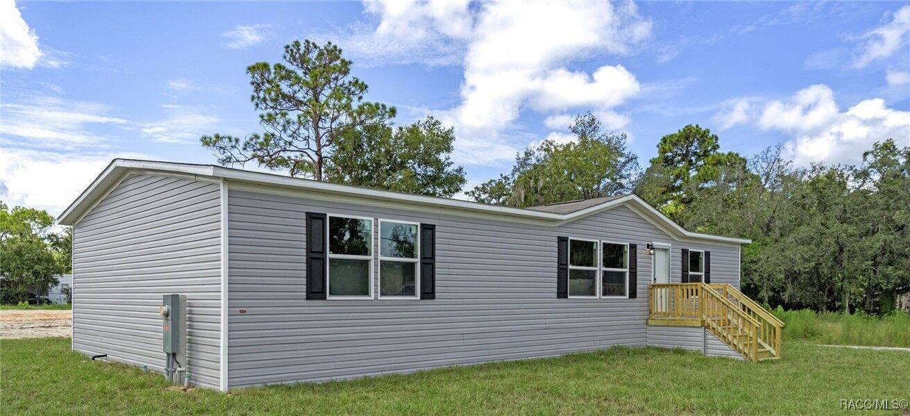 Property Photo: 6506 W Akazian Lane FL 34448