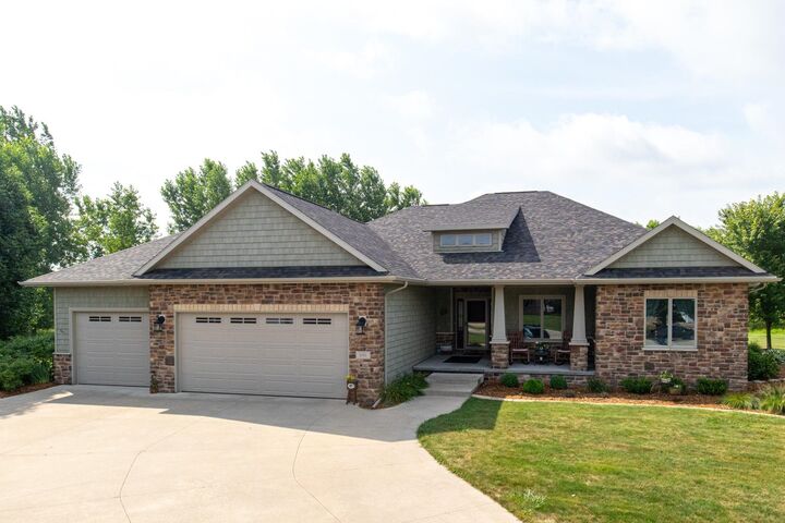 1101 W Starview Court  Appleton WI 54913 photo