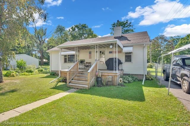 Property Photo:  6130 2nd Street  MI 48744 
