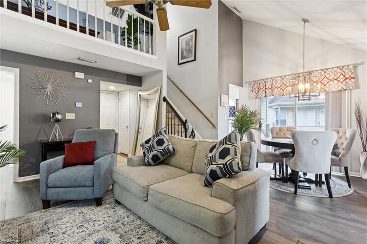 Property Photo: 516 Thorncliff Dr 201 VA 23608