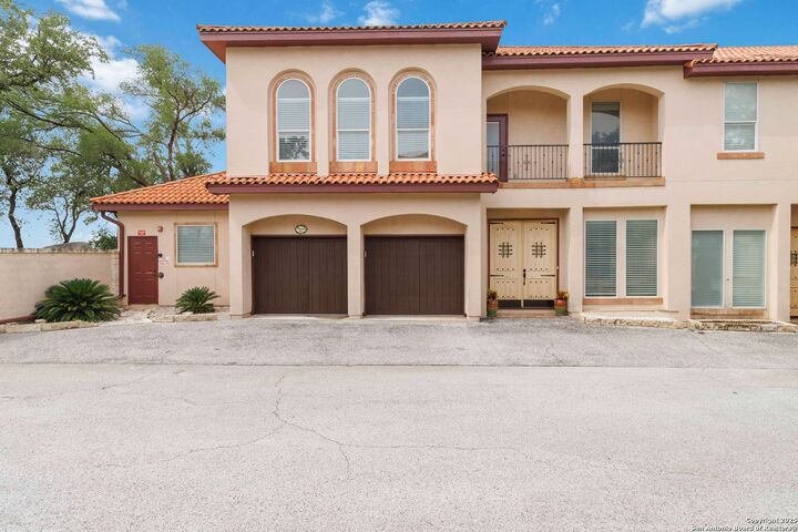 Property Photo: 23510 Canyon Golf 101 TX 78258