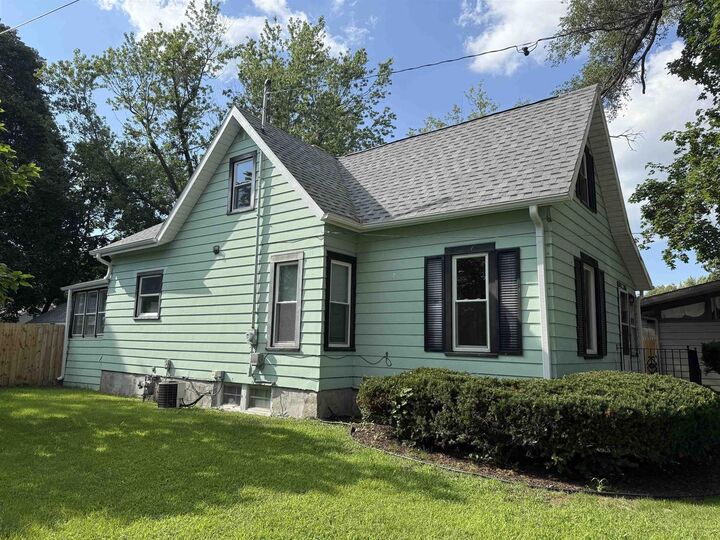 Property Photo: 1108 Lasalle Street WI 53511