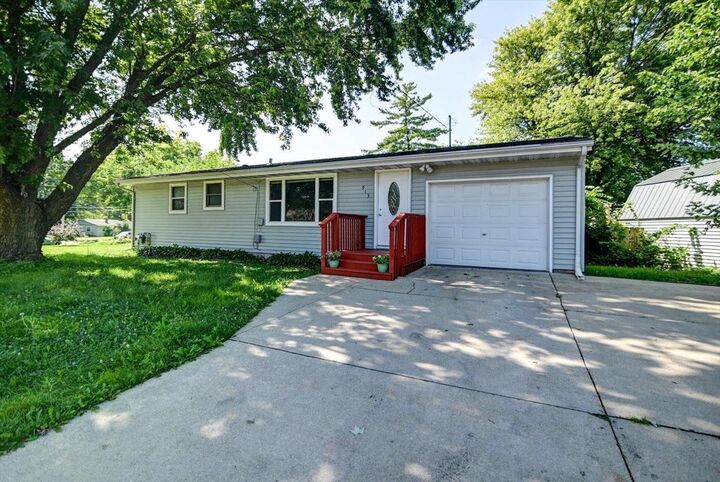 Property Photo:  913 Northport Drive  WI 53704 