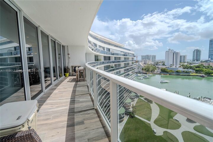 900 Bay Dr 914  Miami Beach FL 33141 photo
