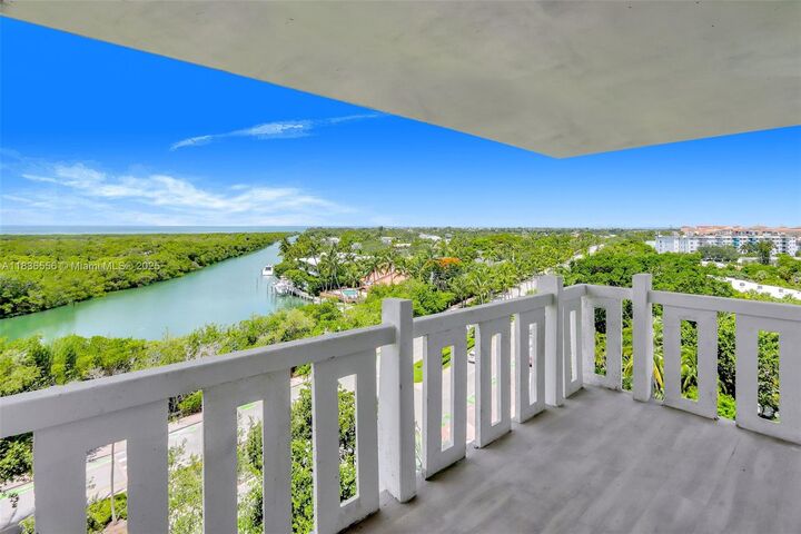 1121 Crandon Blvd E708  Key Biscayne FL 33149 photo