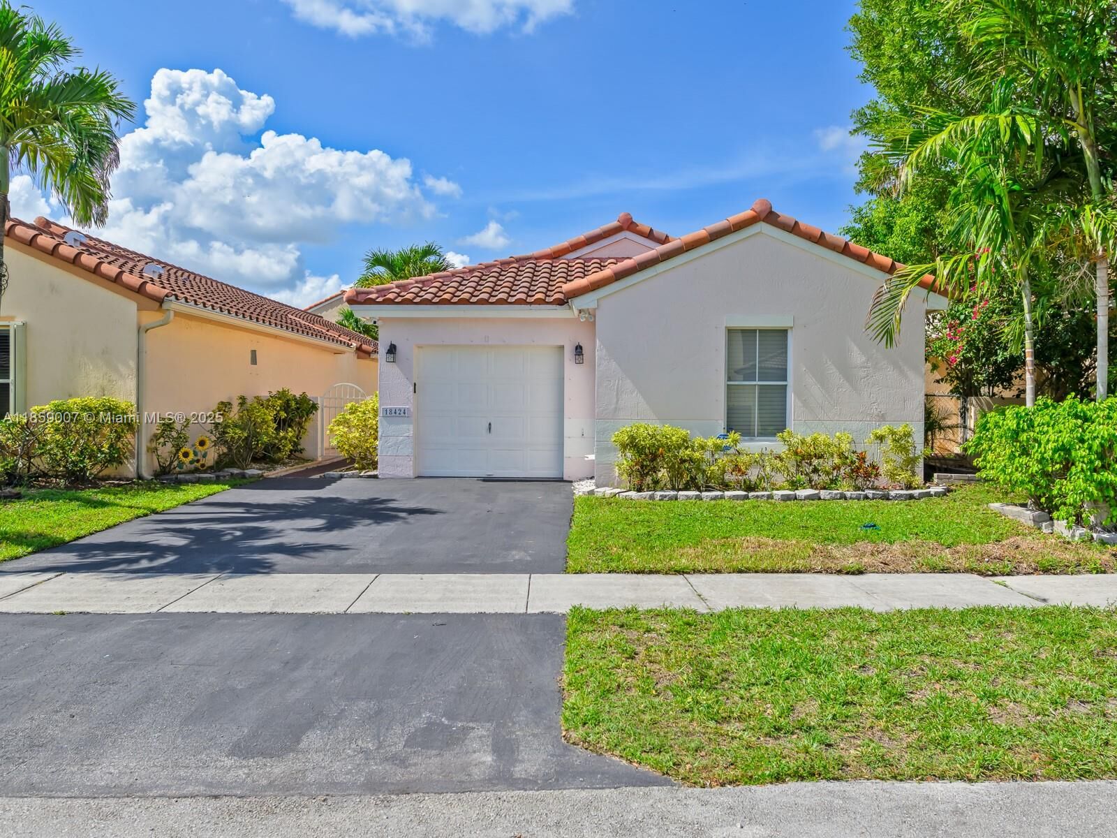 Property Photo:  18424 NW 21st St  FL 33029 