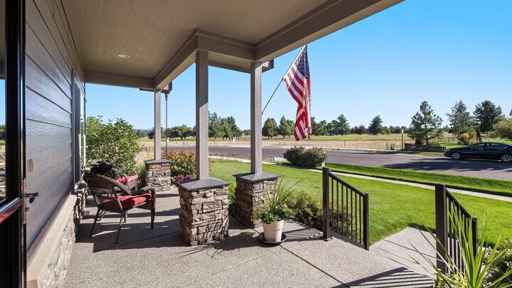 Property Photo:  1225 N Augusta Ln  WA 99006 