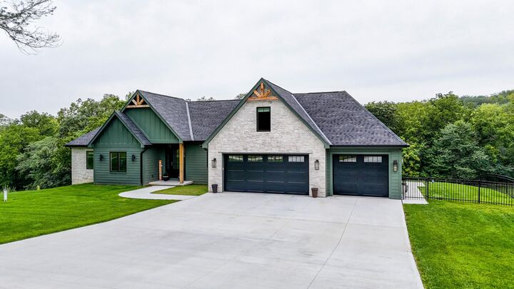 Property Photo:  23056 Frontier Lane  IA 51534 