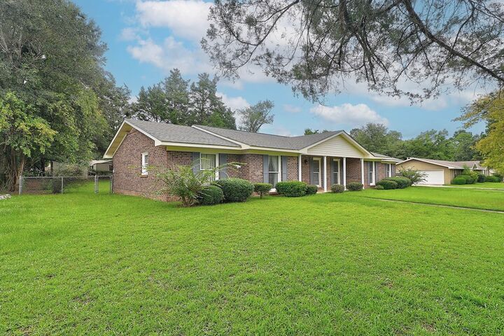 Property Photo: 3208 Tennyson Dr. AL 36305