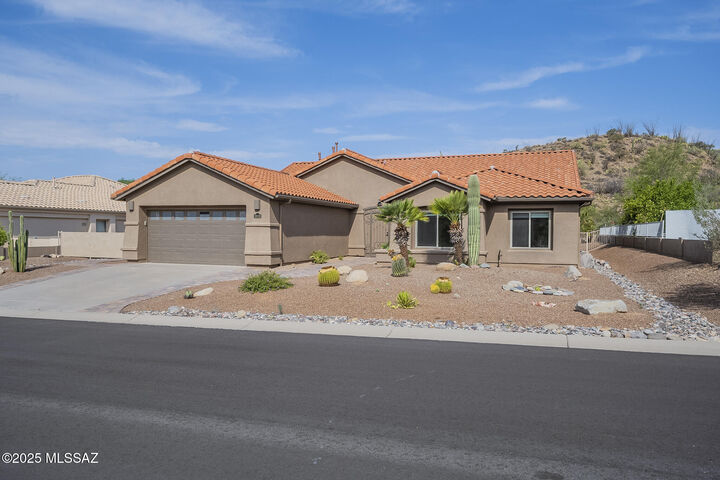 Property Photo: 38192 S Arroyo Way AZ 85739