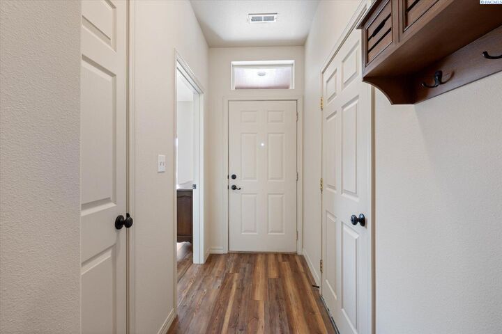 Property Photo:  9621 Mia Lane 1  WA 99301 