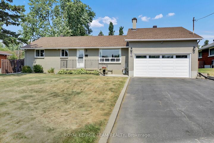 Property Photo: 43 Epworth Avenue ON K2G 2L8