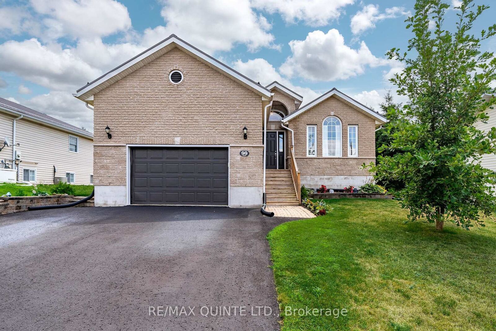 Property Photo: 99 McKenzie Street ON K0K 2K0