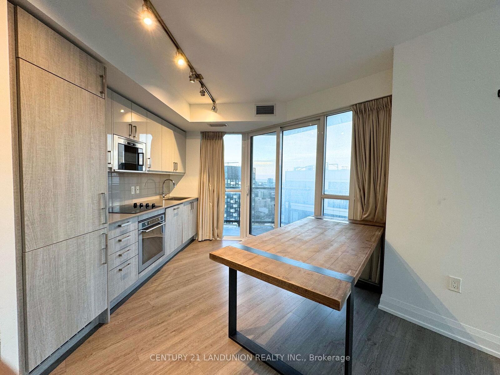 Property Photo:  77 Mutual Street 3504  ON M5B 2A9 